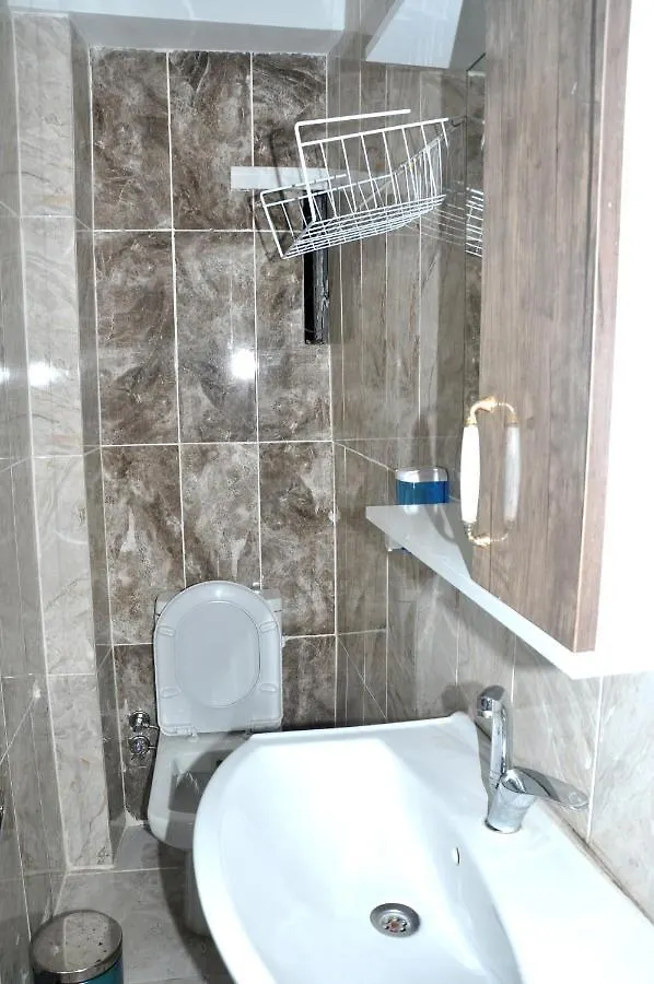 The Queen'S Istanbul Hotel